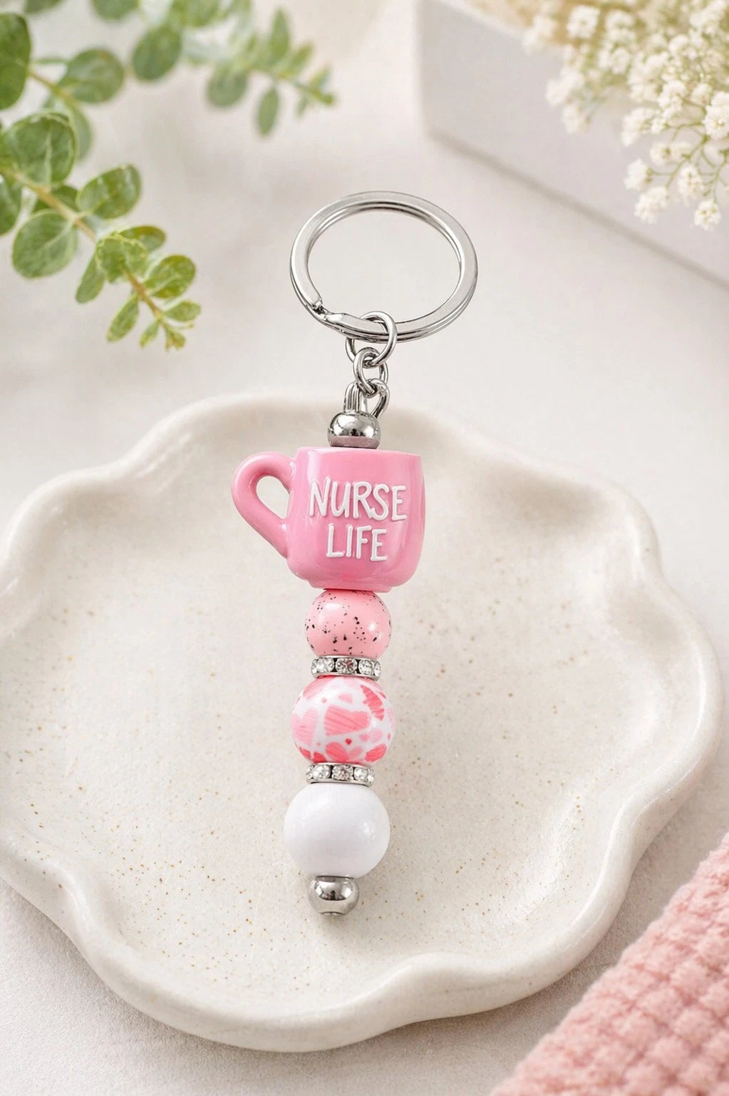 🩷 "Nurse Life" Decorative Beaded Keychain — Ideal Gift for Nurses