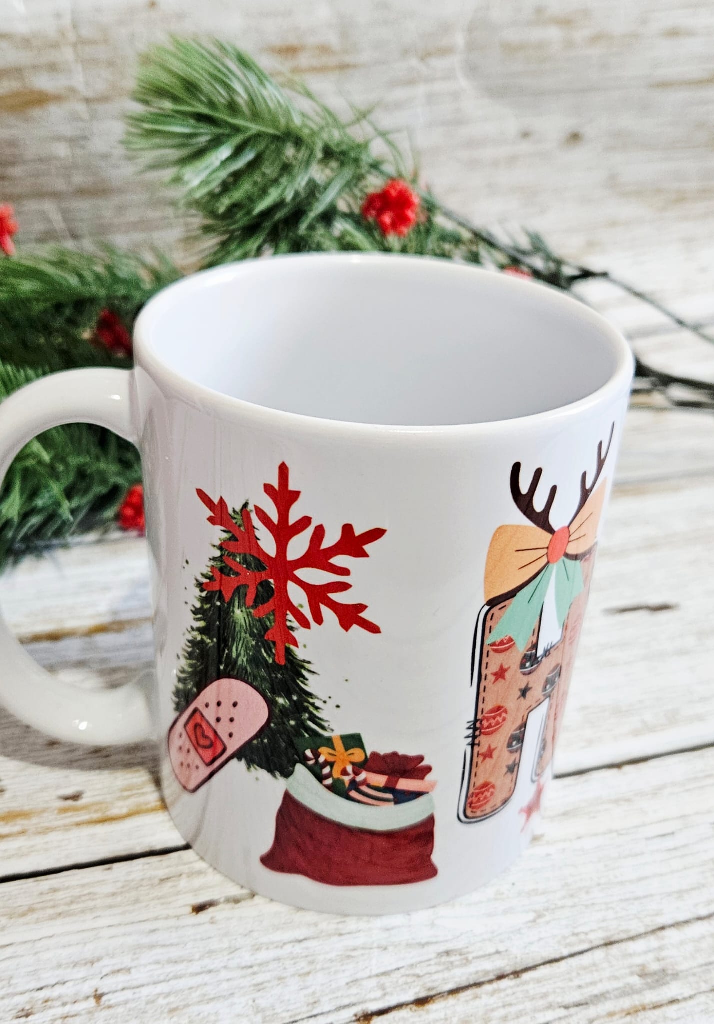 Christmas Themed Healthcare Assistant Mug | Ideal Xmas Gift