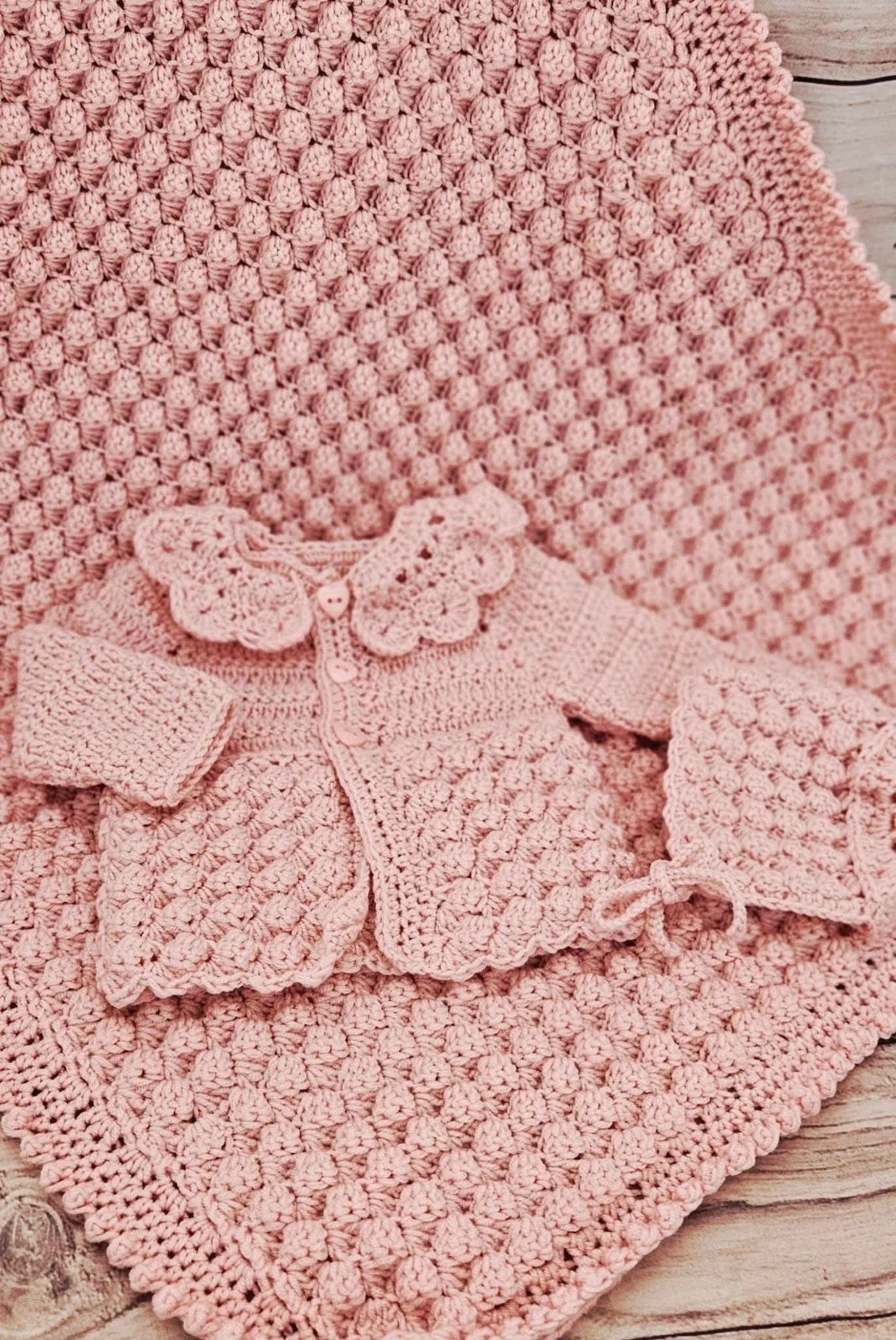 Gorgeous Little Girl Baby set  Containing Jacket, Bonnet and Blanket